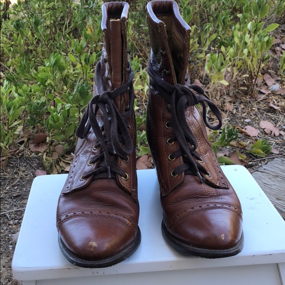 Capezio Lace up western boots